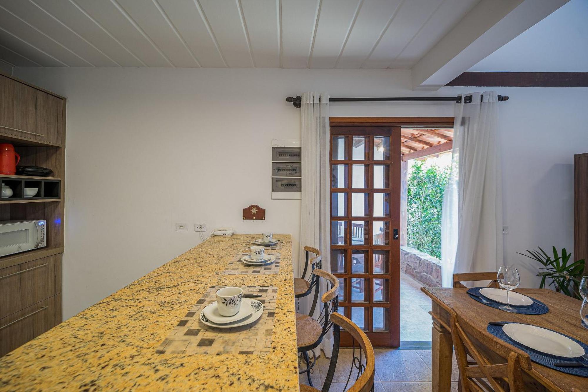 Casa Ampla 4 Suítes Em Alto Padrão Сasa de vacaciones